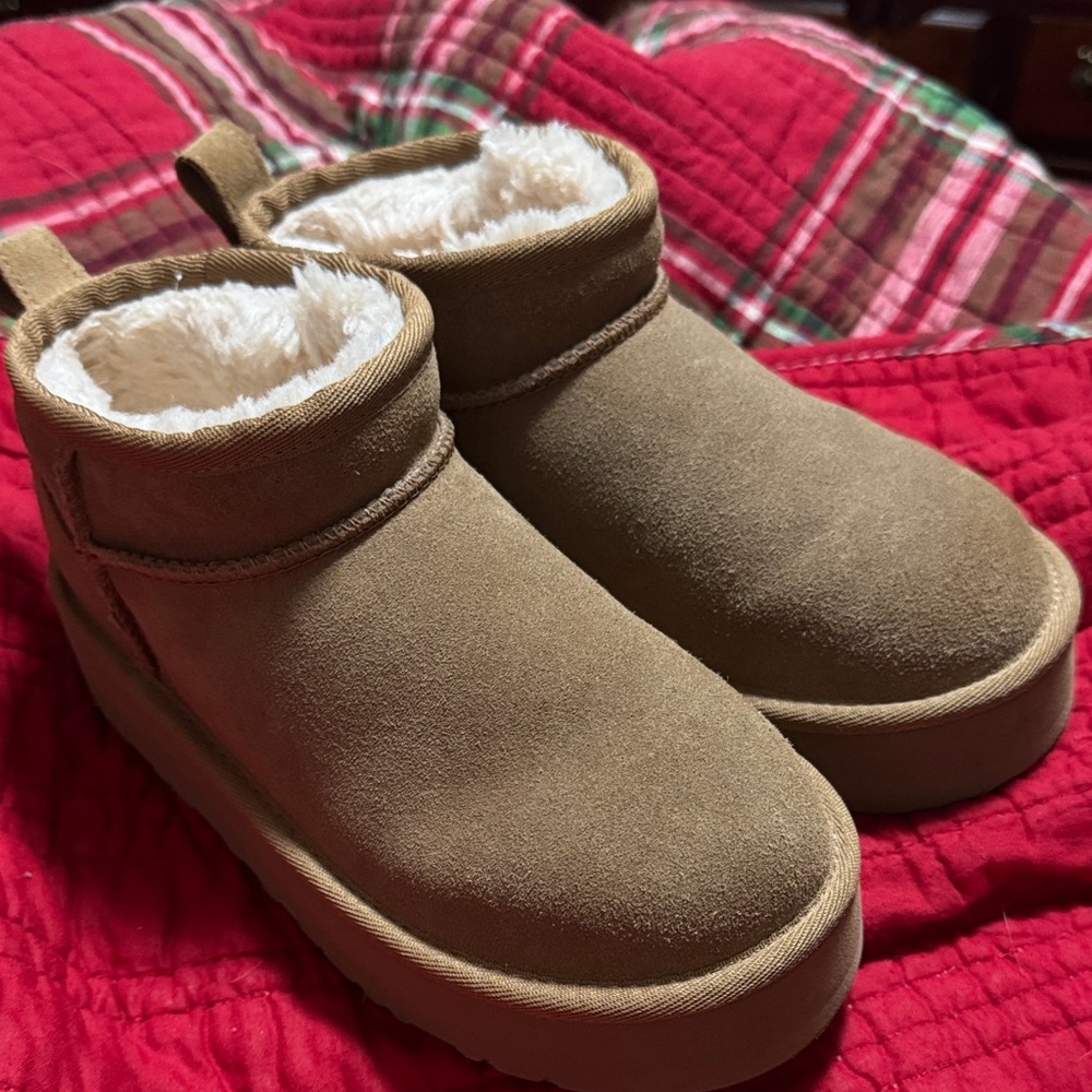 UGG Tan Kids Slippers